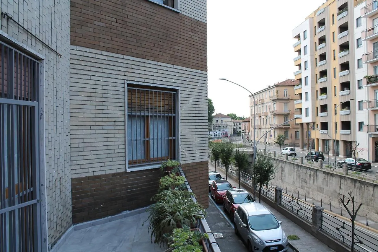 Appartement Arcobaleno In Stazione à Saronno