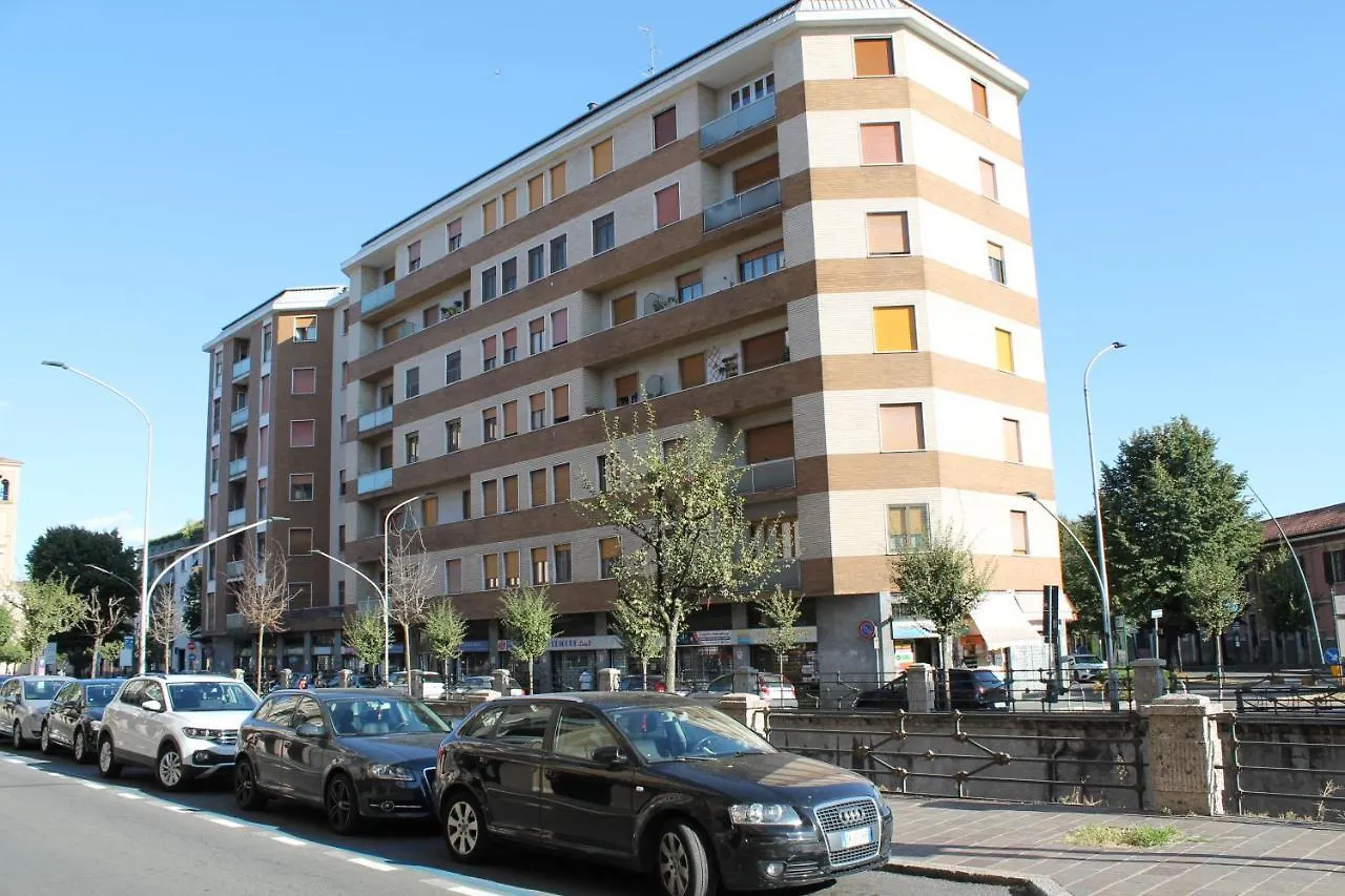 Appartement Arcobaleno In Stazione à Saronno Italie
